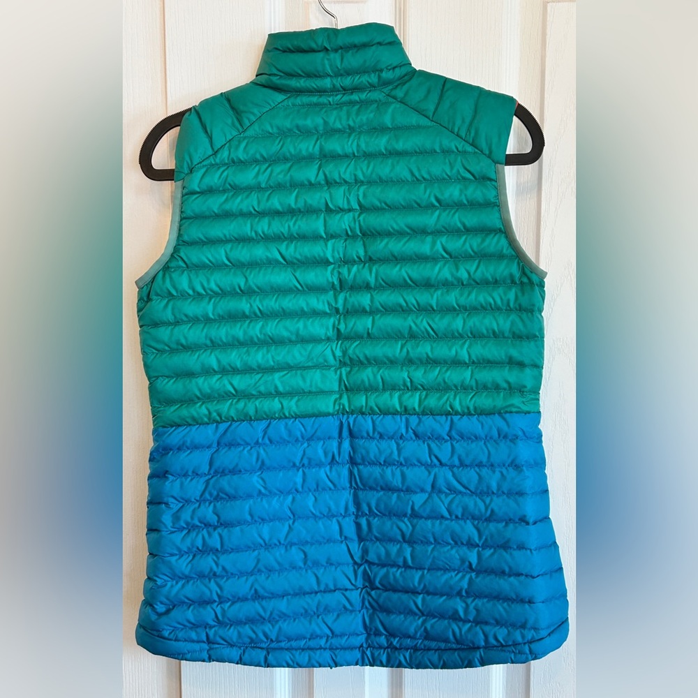MEC Boundary Light Down Puffer Vest XS | Green & Blue Outdoor Insulated - Picture 6 of 8